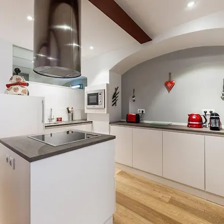 Arcade En Hyper Centre Avec Parking Strasbourg